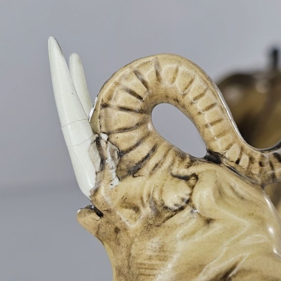 Vintage Lefton Elephant Figurine Set H2674 Trunk Up Lucky Gulfgate *FLAWS* - Picture 8 of 11